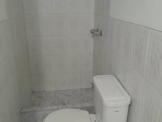 Foto 6 de ALQUILO $950 DEPA 2DO PISO 03 DORM+ESTUDIO - 01 COCHERA ZONA DE LAS LOMAS SURCO
