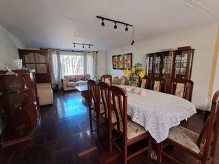 Foto 1 de Alquiler de Cómodo Dúplex Cuatro Dormitorios, Cochera en Chorrillos