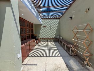 Foto 4 de Alquiler de Cómodo Dúplex Cuatro Dormitorios, Cochera en Chorrillos