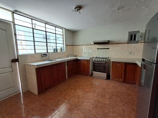 Foto 7 de Alquiler de Cómodo Dúplex Cuatro Dormitorios, Cochera en Chorrillos