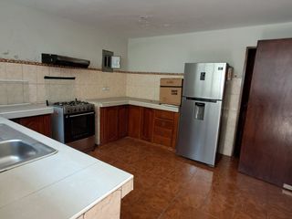 Foto 8 de Alquiler de Cómodo Dúplex Cuatro Dormitorios, Cochera en Chorrillos