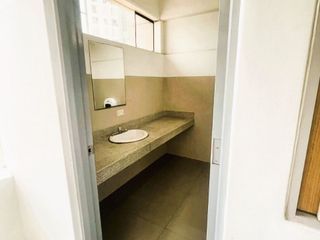 Foto 6 de SE VENDE OFICINA DE 342 M2 - SANTA CATALINA LA VICTORIA