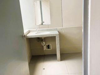 Foto 8 de SE VENDE OFICINA DE 342 M2 - SANTA CATALINA LA VICTORIA