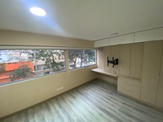 Foto 14 de EN ALQUILER FLAT CON VISTA EXTERNA C/ BALCON. ESTAC + DEPOSITO