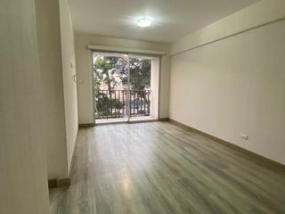 Foto 1 de EN ALQUILER FLAT CON VISTA EXTERNA C/ BALCON. ESTAC + DEPOSITO