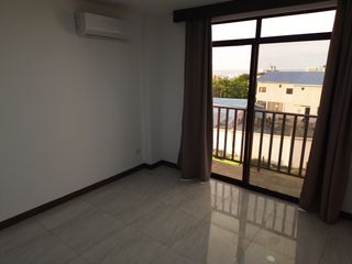 Foto 20 de Moderno departamento con balcón, piscina y áreas sociales en Katamar II - Manta