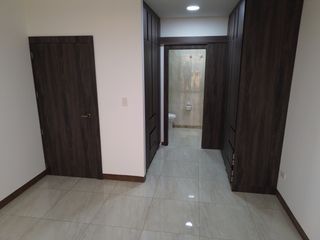 Foto 22 de Moderno departamento con balcón, piscina y áreas sociales en Katamar II - Manta
