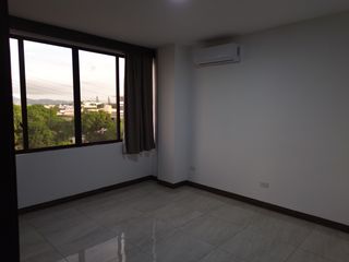 Foto 28 de Moderno departamento con balcón, piscina y áreas sociales en Katamar II - Manta