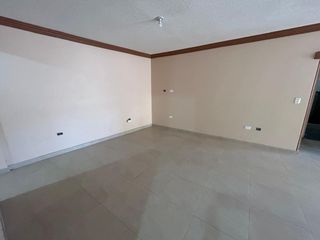Foto 12 de SE VENDE CASA RENTERA SECTOR SAN ANTONIO MITAD DEL MUNDO