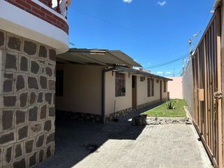 Foto 18 de SE VENDE CASA RENTERA SECTOR SAN ANTONIO MITAD DEL MUNDO
