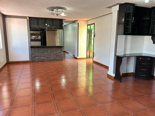 Foto 8 de SE VENDE CASA RENTERA SECTOR SAN ANTONIO MITAD DEL MUNDO