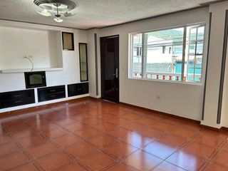 Foto 9 de SE VENDE CASA RENTERA SECTOR SAN ANTONIO MITAD DEL MUNDO
