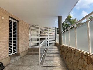 Foto 4 de VENDO APARTAMENTO CRISTALES