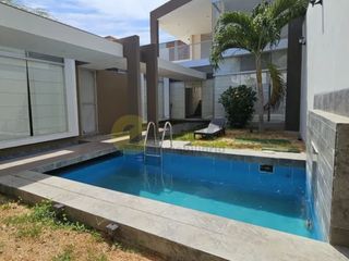 Foto 1 de ALQUILO CASA EN CONDOMINIO LOMAS DEL SOL - LOS EJIDOS PIURA
