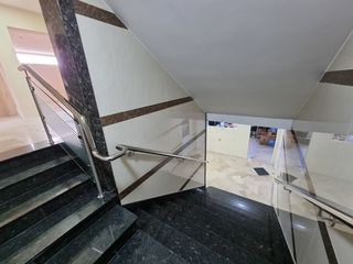 Foto 4 de Alquilo 20 oficinas con Baño Privado para Empresas, Centros Médicos o Educativos