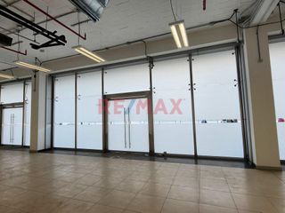 Foto 3 de Alquilo Local Comercial En Primer Piso En Av. Arequipa