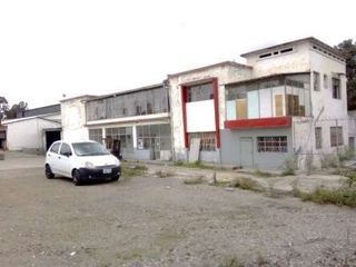Foto 1 de Venta de oficinas y Bodegas – Cuenca