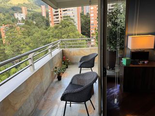 Foto 21 de Venta-Espectacular Apartamento en Poblado - Las Lomas No. 2, Medellín