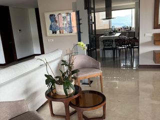 Foto 16 de Venta-Espectacular Apartamento en Poblado - Las Lomas No. 2, Medellín