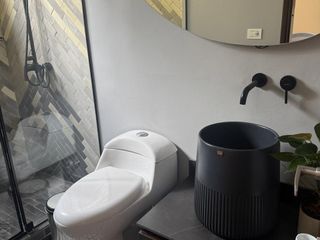 Foto 26 de Venta-Espectacular Apartamento en Poblado - Las Lomas No. 2, Medellín