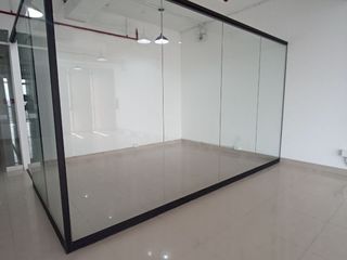 Foto 1 de alquiler oficina en edificio empresarial en Miraflores