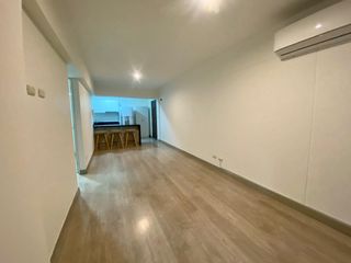 Foto 2 de Venta de moderno departamento frente al parque Bollar