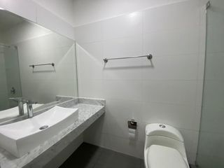 Foto 7 de Venta de moderno departamento frente al parque Bollar