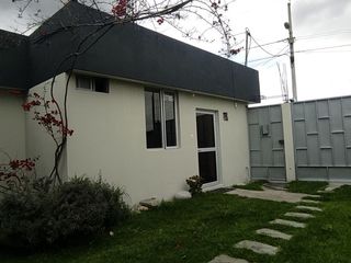 Foto 2 de RENTO CASA GRANDE EN LLANO GRANDE