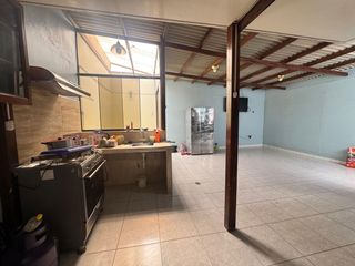 Foto 10 de ¡GRAN OPORTUNIDAD! CASA DE 3 PISOS EN INDEPENDENCIA – UBICACIÓN ESTRATÉGICA