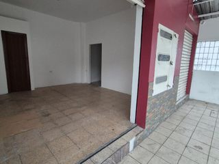 Foto 1 de Local Comercial en Alquiler en Cdla El Condor, Avenida Principal, Norte de Guayaquil.