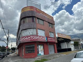 Foto 1 de Casa comercial de venta norte de quito sector la ofelia