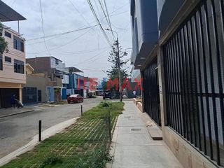 Foto 7 de Vendo Departamento 2Do Piso En Calle Huascar Con Av. Los Incas Ao 50.70