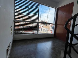 Foto 2 de Alquiler de moderno departamento en Santa Victoria – 120 m² – 3er piso