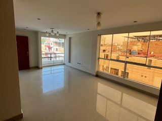 Foto 4 de Alquiler de moderno departamento en Santa Victoria – 120 m² – 3er piso