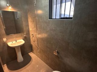 Foto 3 de VENDO LINDO DUPLEX (SEGUNDO PISO) EN URB ARRAYANES  CON COCHERA