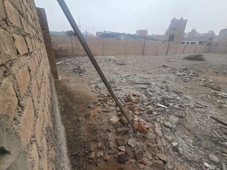 Foto 2 de Terreno Comercial de 1377 m² con frente de 20 Ml. en Avenida - Los Olivos