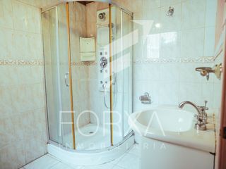 Foto 10 de Casa en Venta, Sector Coliseo Mayor, Cuenca