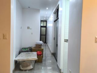 Foto 3 de Primer piso en alquiler urb. Abogados