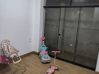 Foto 6 de Primer piso en alquiler urb. Abogados