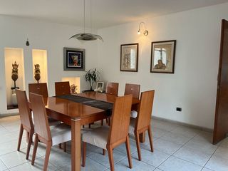 Foto 9 de Exclusiva Casa en Venta en Urb. Rincón de la Planice II Etapa - Pachacamac / Estilo, Confort y Amplitud