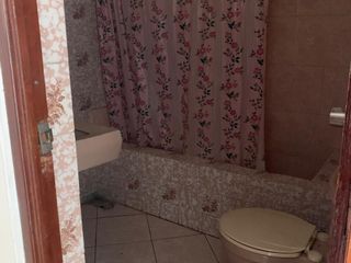 Foto 9 de Vendo casa 3 pisos, remodelada, lista para mudanza, San Miguel