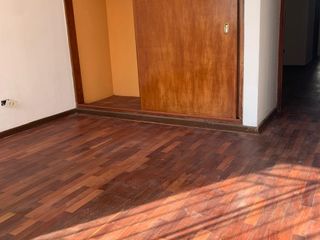 Foto 15 de Vendo casa 3 pisos, remodelada, lista para mudanza, San Miguel
