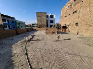 Foto 7 de CASA EN VENTA EN ESQUIN, URB. JORGE CHAVEZ CALLAO, CERCA DE LA AV. TOMAS VALLE Y PACASMAYO