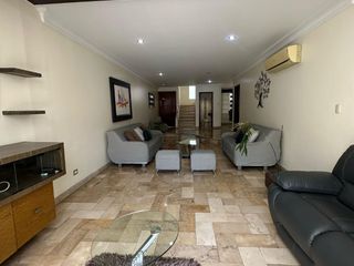 Foto 2 de CASA DE VENTA EN SAMBORONDON 4 DORMITORIOS