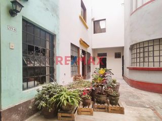Foto 10 de CASA CÉNTRICA EN SANTA BEATRIZ | CERCA AL PARQUE DE LAS AGUAS | A UN PASO DE LA AV. AREQUIPA Y PETTIT THOUARS