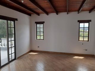 Foto 18 de Casa en venta sector Hacienda Santa Clara Sangolquí.
