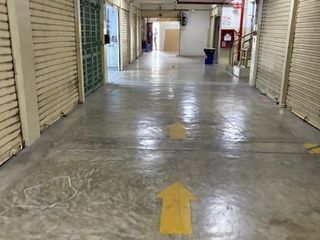 Foto 1 de VENDO AMPLIO ALMACEN EN CAPON - BARRIO CHINO - CERCADO DE LIMA