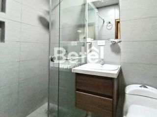 Foto 10 de Casa Comercial Remodelada Calle Sangurima