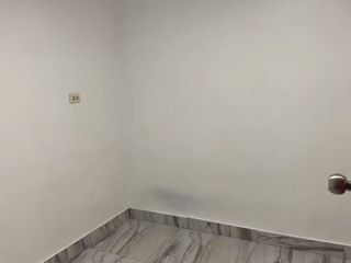 Foto 4 de Venta de Departamento en Smp - 2 Hab + 1baño