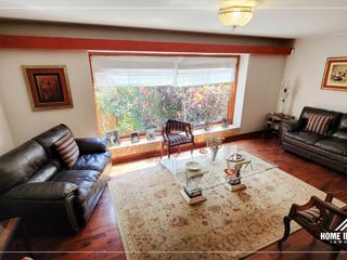 Foto 2 de BARRANCO - OPORTUNIDAD VENTA DE CASA LIMITE MIRAFLORES